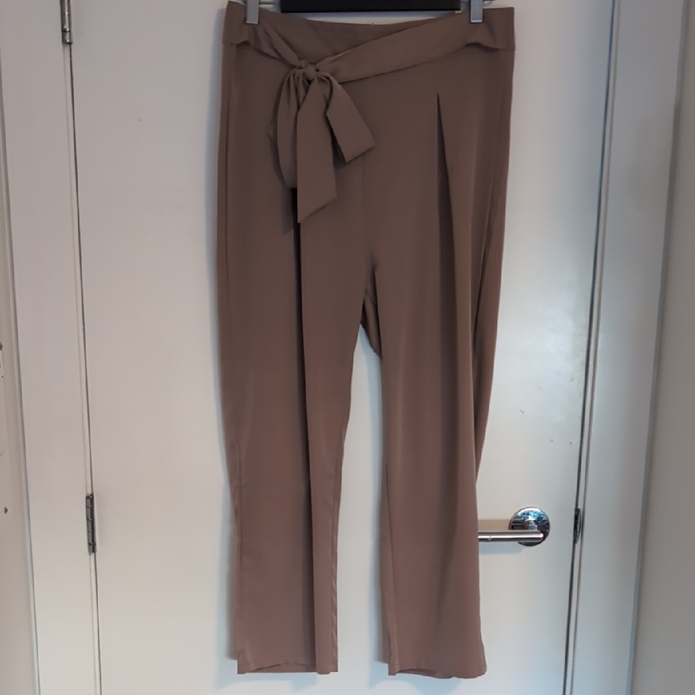 SHEIN Tan Slim Fit Trousers